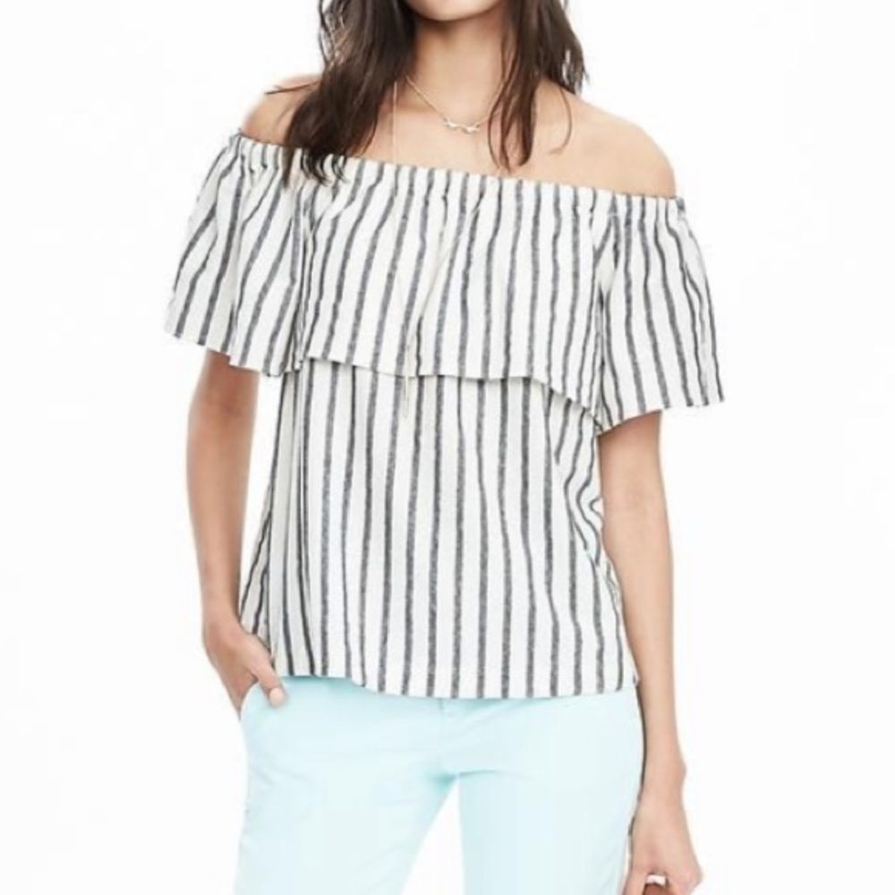 BANANA REPUBLIC Striped Off The Shoulder Top